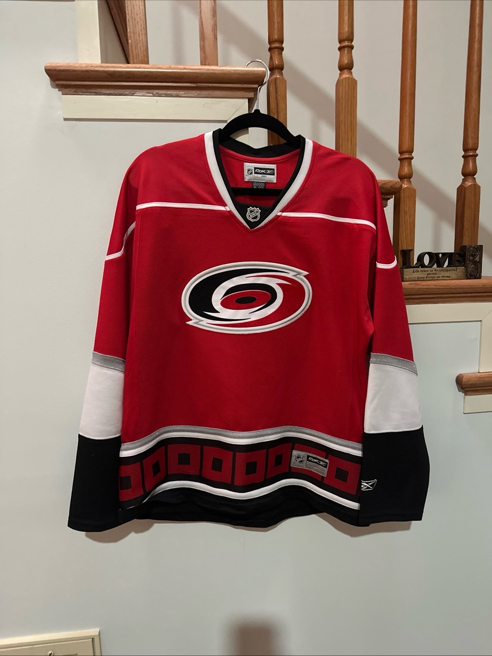 Reebok Women’s XL Red Carolina Hurricanes RBK Hockey Jersey Reebok